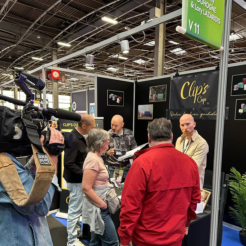 Clips cup au salon Lépine